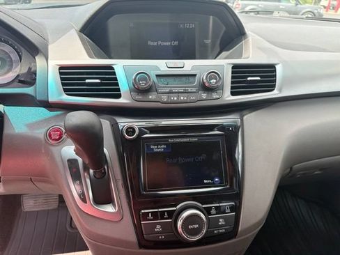 Used 2016 Honda Odyssey SE image 19