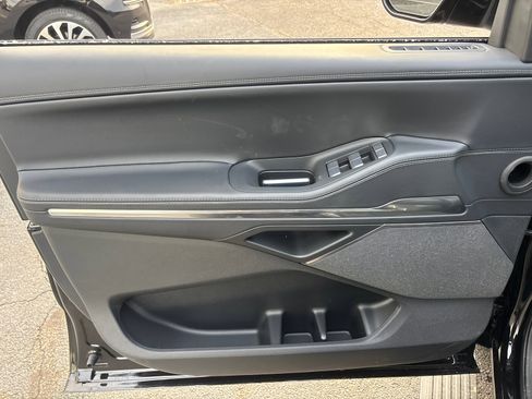 New 2026 Lincoln Navigator L Reserve w/ Jet Appearance Package image 11