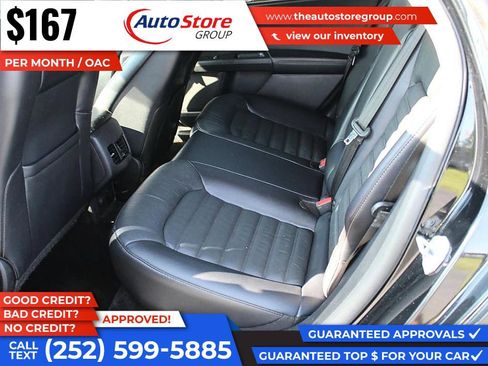 Used 2018 Ford Fusion SE w/ Equipment Group 602A FWD image 11