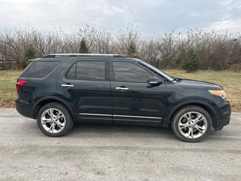 Used 2014 Ford Explorer Limited image 10