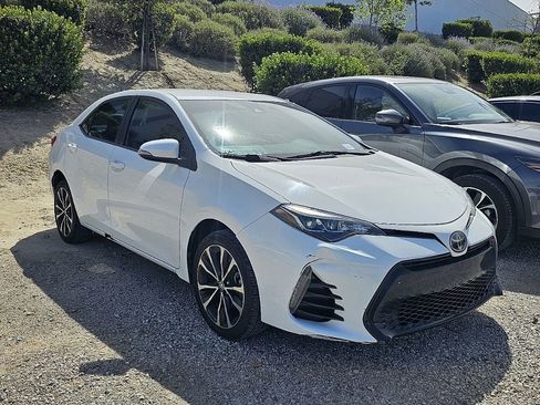 Used 2018 Toyota Corolla SE w/ Protection Package image 5