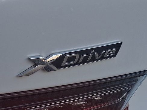 Certified 2025 BMW 330i xDrive Sedan w/ Premium Package image 32