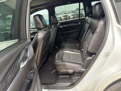 Used 2023 Cadillac XT6 Premium Luxury AWD/4WD image 21