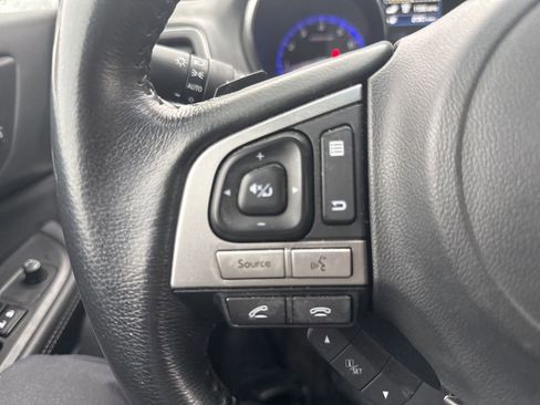 Used 2017 Subaru Outback 3.6R Limited image 18