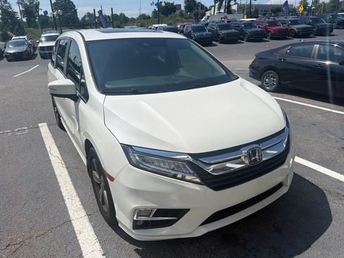 Used 2019 Honda Odyssey Touring image 1