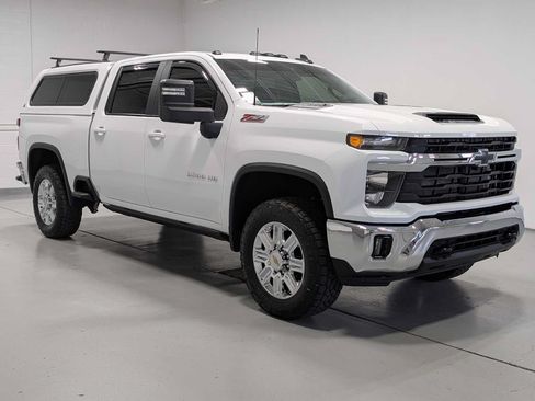 Used 2024 Chevrolet Silverado 2500 LT w/ All Star Edition AWD/4WD image 6