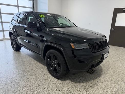 Used 2021 Jeep Grand Cherokee Freedom Edition AWD/4WD image 2