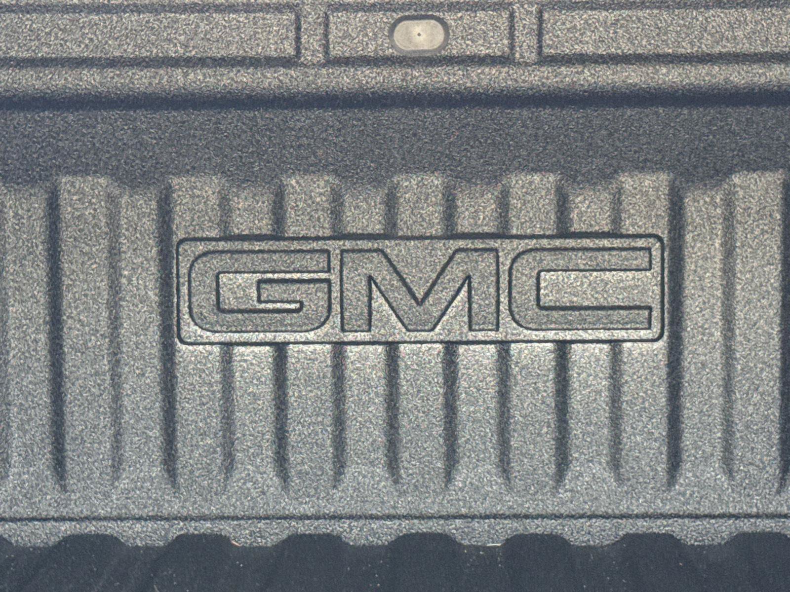 Used 2020 GMC Sierra 1500 SLT w/ SLT Premium Package AWD/4WD image 16