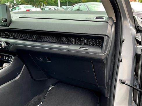 Used 2023 Honda CR-V EX image 16