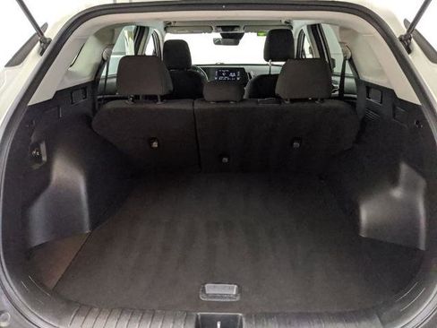 Used 2024 Kia Sportage LX image 18