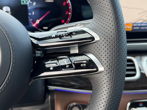 New 2026 Mercedes-Benz GLS 450 4MATIC image 25