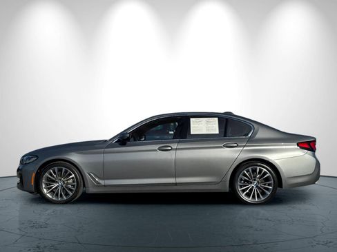 Used 2023 BMW 530i w/ Premium Package image 7