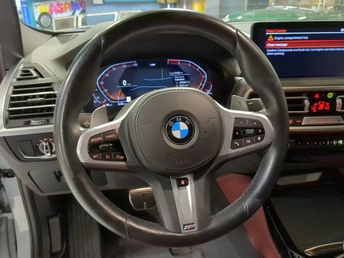 Used 2024 BMW X4 xDrive30i w/ Premium Package AWD/4WD image 2