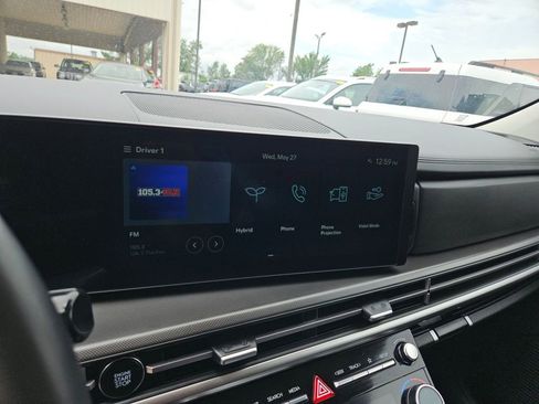 Used 2025 Hyundai Santa Fe SEL FWD image 21