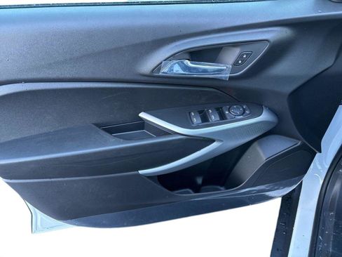 New 2026 Chevrolet Trax LS w/ LS Convenience Package image 15