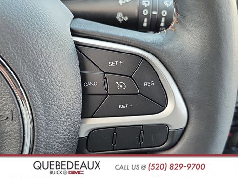 Used 2018 Jeep Compass Limited AWD/4WD image 13