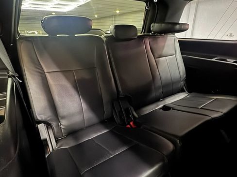 Used 2019 Ford Expedition XLT w/ Cargo Package RWD image 30