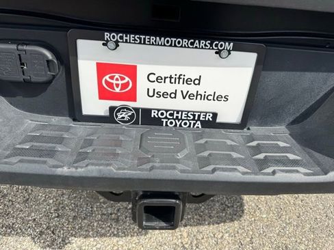 Certified 2022 Toyota Tacoma Limited AWD/4WD image 46