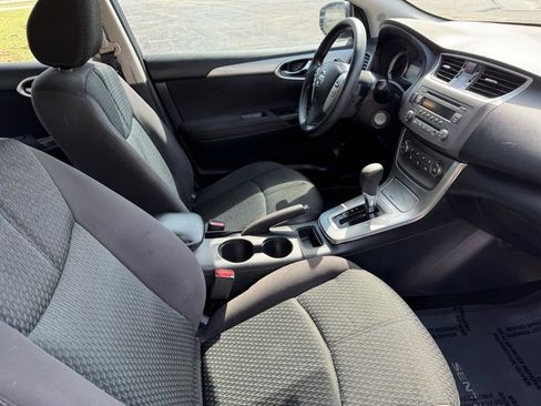 Used 2013 Nissan Sentra SR w/ Electronics Pkg FWD image 32