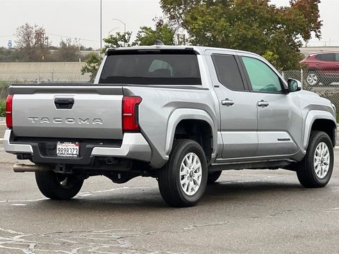 Certified 2024 Toyota Tacoma SR5 image 5