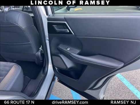 Used 2022 Mitsubishi Outlander SE AWD/4WD image 19