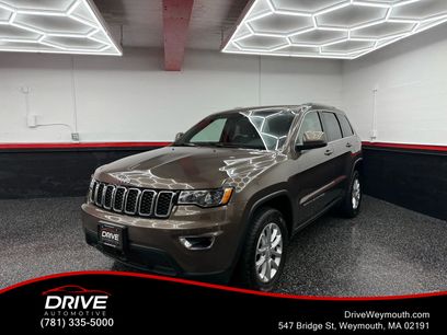 Used 2021 Jeep Grand Cherokee Laredo