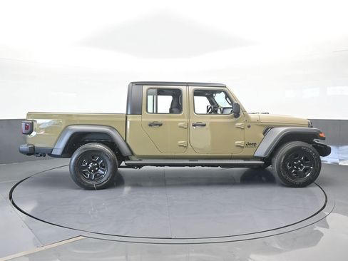 New 2026 Jeep Gladiator Sport image 7