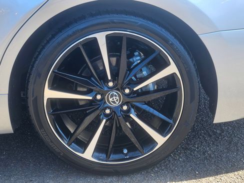 Used 2019 Toyota Camry XSE FWD image 32
