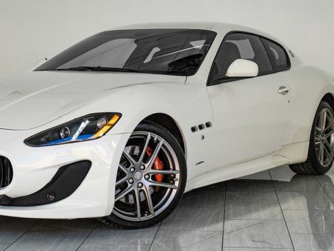 Used 2014 Maserati GranTurismo Sport image 51