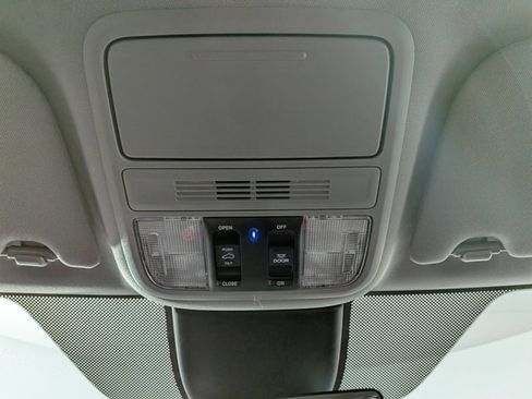 Used 2023 Honda Odyssey EX-L image 24