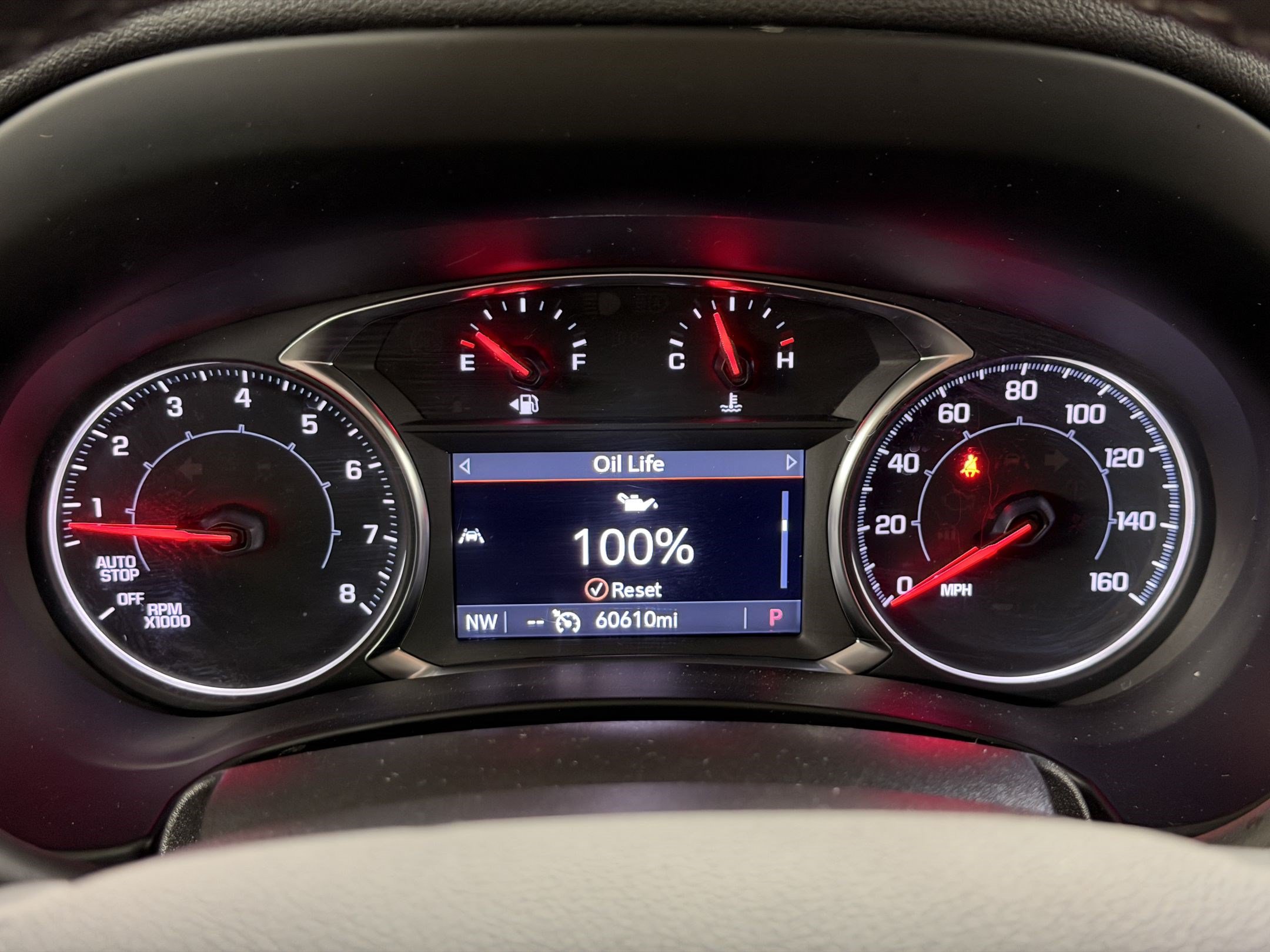 Used 2024 GMC Terrain SLT AWD/4WD image 21