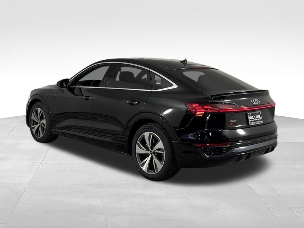 Used 2024 Audi Q8 e-tron Premium Plus w/ Premium Plus Package AWD/4WD image 10