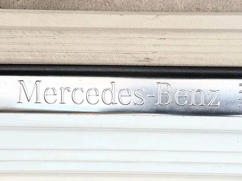 Used 2014 Mercedes-Benz E 350 4MATIC Sedan image 28