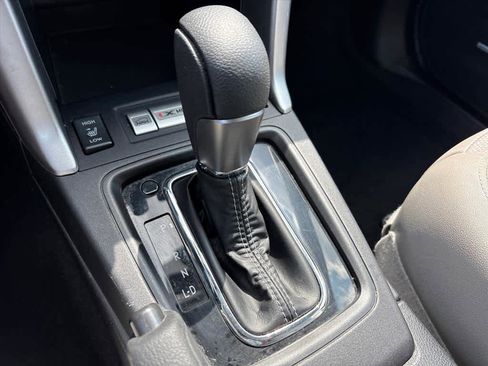 Used 2015 Subaru Forester 2.5i Touring w/ Popular Package #2 image 19