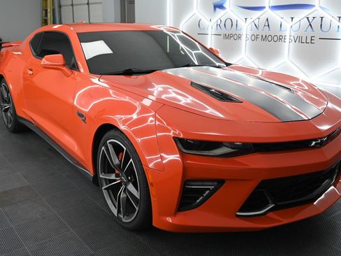 Used 2018 Chevrolet Camaro SS w/ Hot Wheels Edition RWD image 5