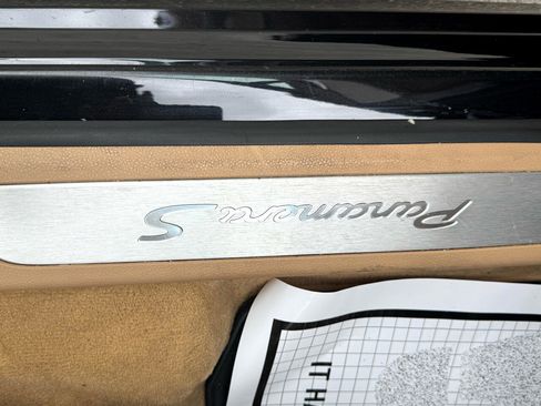 Used 2014 Porsche Panamera S image 17