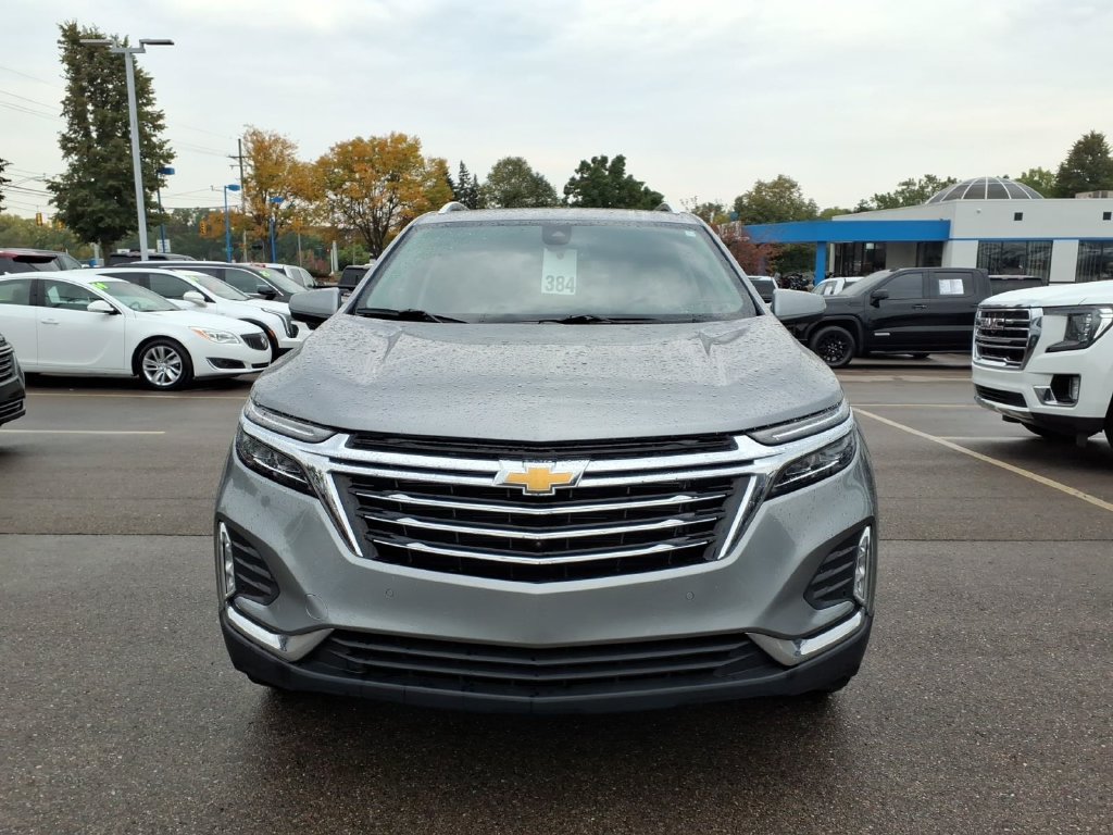 Used 2024 Chevrolet Equinox Premier AWD/4WD image 2