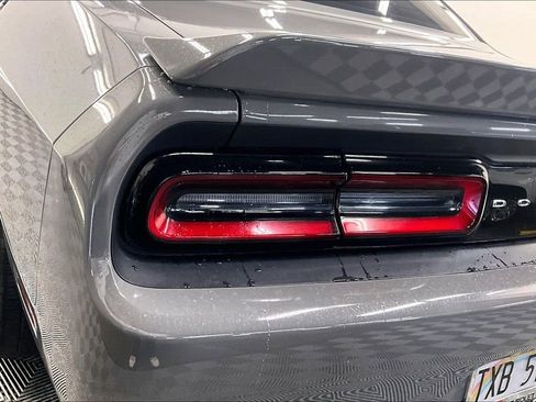 Used 2019 Dodge Challenger SXT image 27