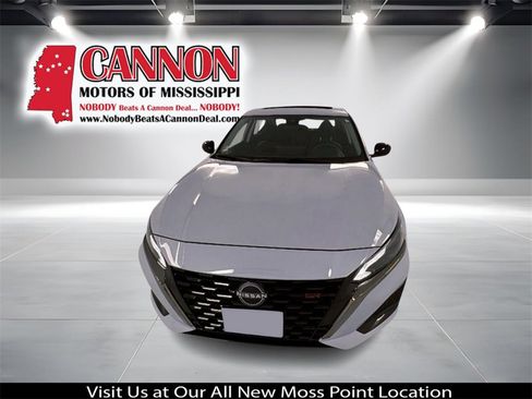 New 2025 Nissan Altima 2.5 SR w/ SR Premium Package image 2