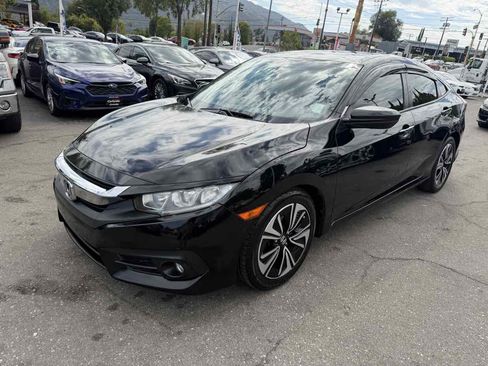 Used 2017 Honda Civic EX-T image 3