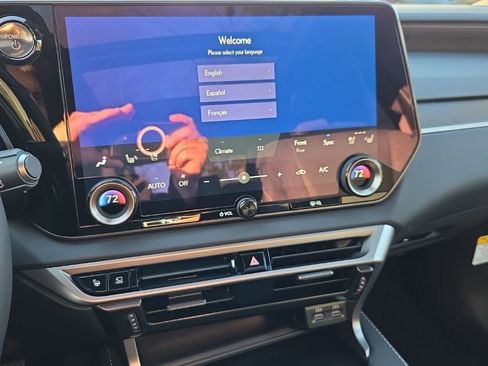 New 2026 Lexus RX 450h AWD image 25