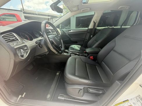 Used 2018 Volkswagen Golf SE FWD image 8