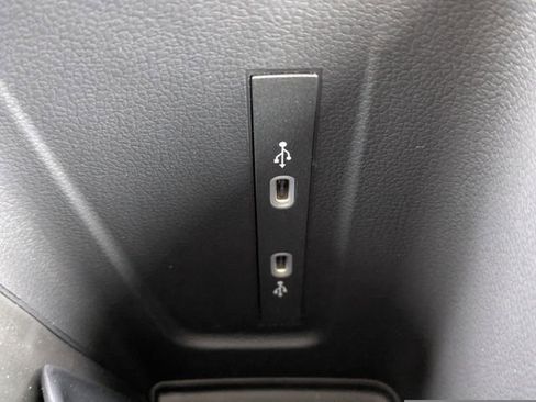 New 2026 Volkswagen Tiguan SE R-Line image 24