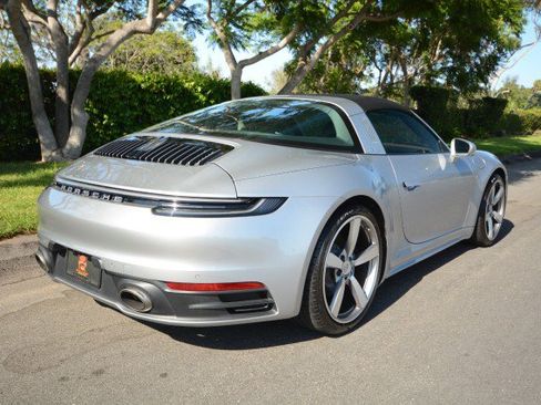 Used 2021 Porsche 911 AWD/4WD image 7
