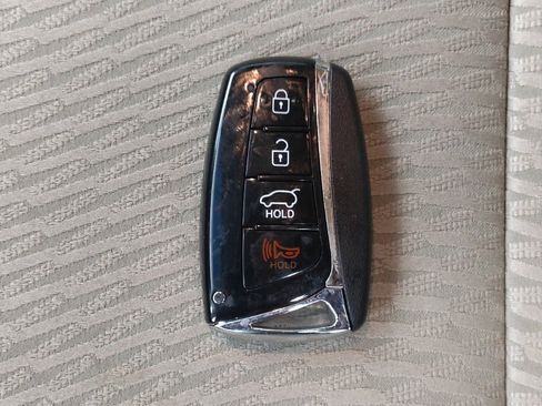 Used 2018 Hyundai Santa Fe Sport w/ 2.4L Value Package 02 image 32