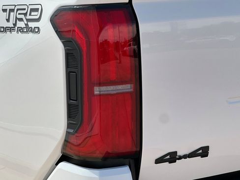 New 2026 Toyota Tacoma TRD Off-Road AWD/4WD image 31