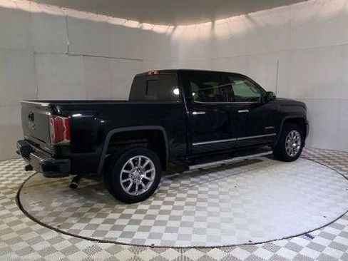 Used 2018 GMC Sierra 1500 Denali AWD/4WD image 9