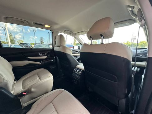 Used 2019 Subaru Ascent Limited AWD/4WD image 19