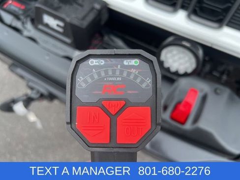 Used 2025 Jeep Gladiator Rubicon AWD/4WD image 16