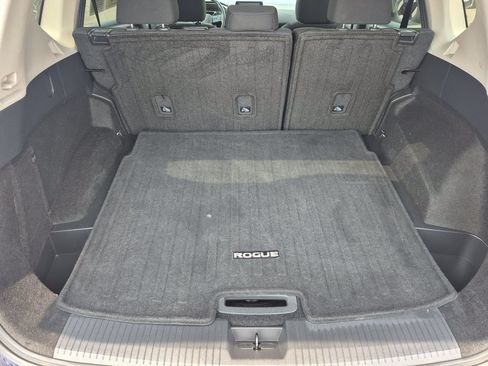 Used 2025 Nissan Rogue SV AWD/4WD image 15